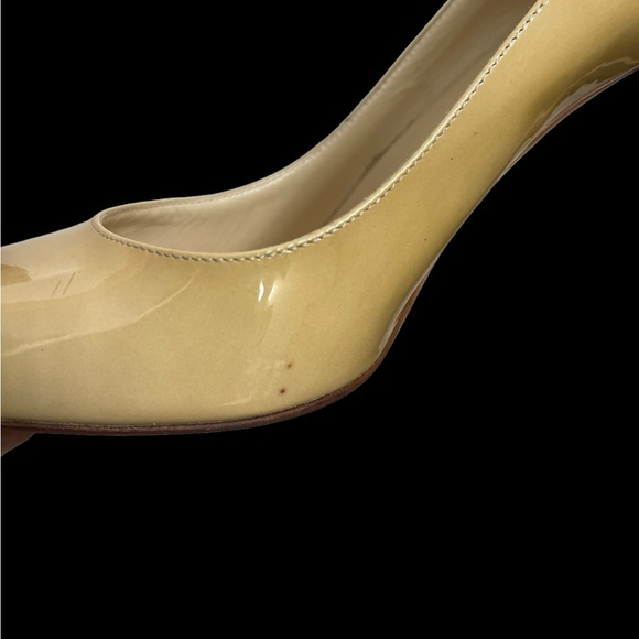 Jimmy Choo Light Mustard Patent Leather Pumps Size 40 (10 USA) - Picture 9 of 14
